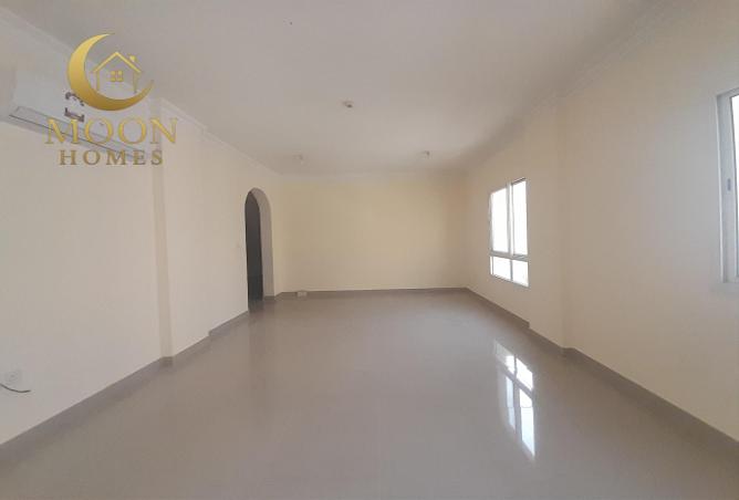 979977 - Property Image 2