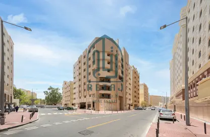 Apartment - 3 Bedrooms - 2 Bathrooms for rent in Al Sadd Road - Al Sadd - Doha