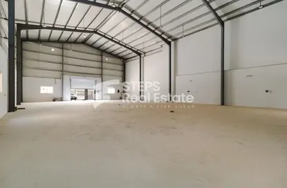Warehouse - Studio for rent in East Industrial Street - Birkat Al Awamer - Al Wakra