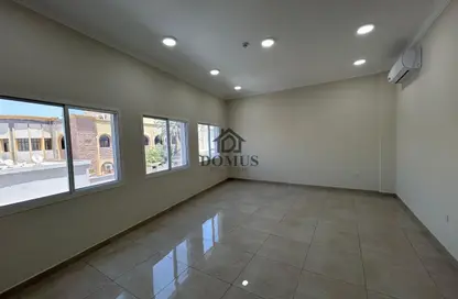Apartment - 2 Bedrooms - 2 Bathrooms for rent in Tadmur Street - Old Airport Road - Doha