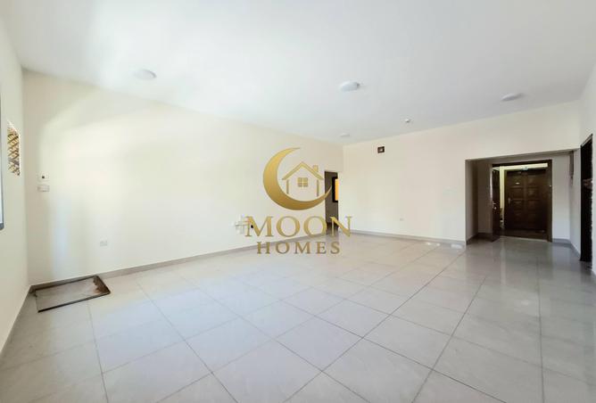 971805 - Property Image 3