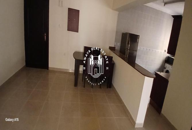 978798 - Property Main Image