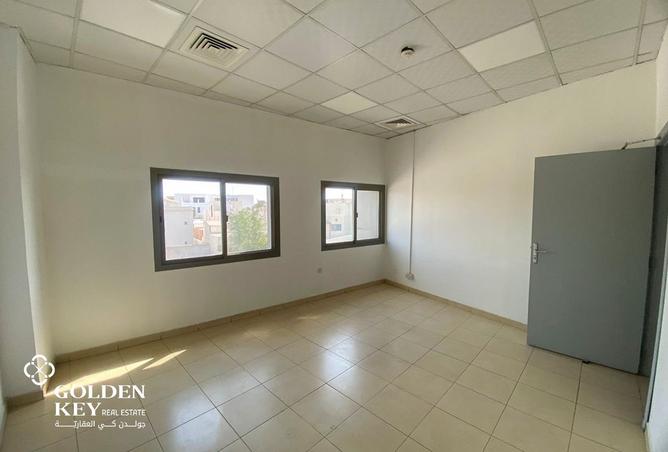 995247 - Property Image 2