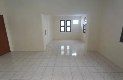 Apartment - 2 Bedrooms - 2 Bathrooms for rent in Ibn Asakir Street - Najma - Doha