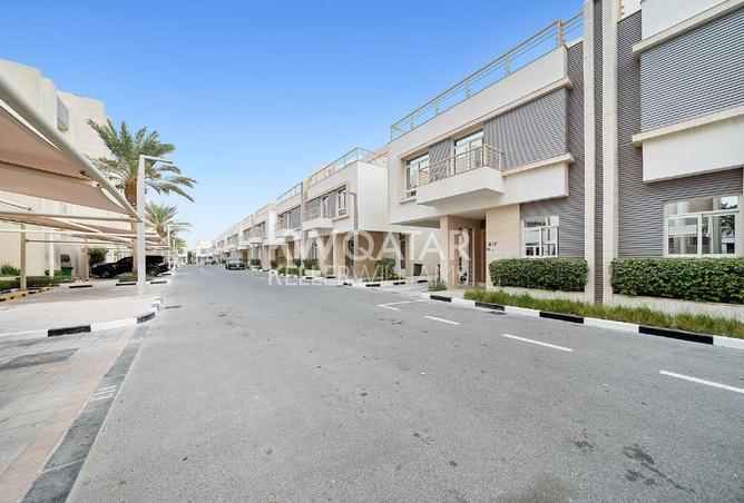 989365 - Property Main Image