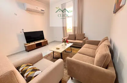 Apartment - 2 Bedrooms - 2 Bathrooms for rent in Al Mansoura - Al Mansoura - Doha