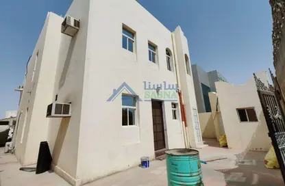 فيلا - 6 غرف نوم - 4 حمامات للايجار في جنوب الدحيل - الدحيل - الدوحة