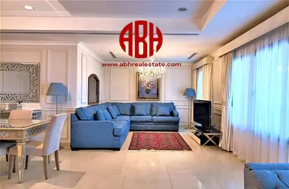 Living / Dining Room image for: Apartment - 3 Bedrooms - 4 Bathrooms for sale in Marina Gate - Porto Arabia - The Pearl Island - Doha, Image 1