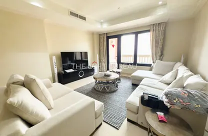 Apartment - 1 Bedroom - 2 Bathrooms for rent in West Porto Drive - Porto Arabia - The Pearl Island - Doha