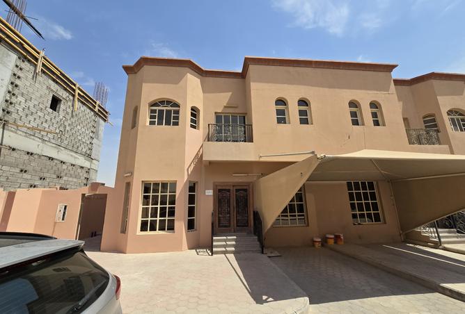 939001 - Property Image 2