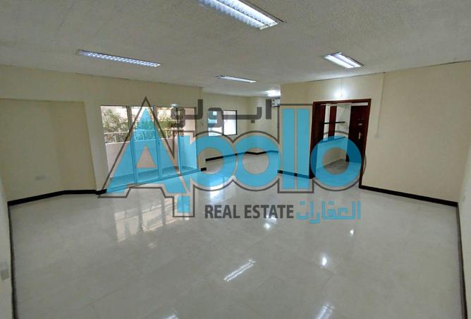 953638 - Property Image 2