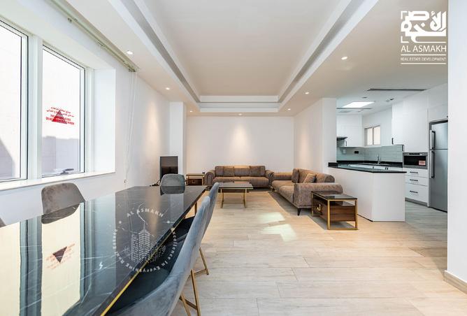 979433 - Property Image 2