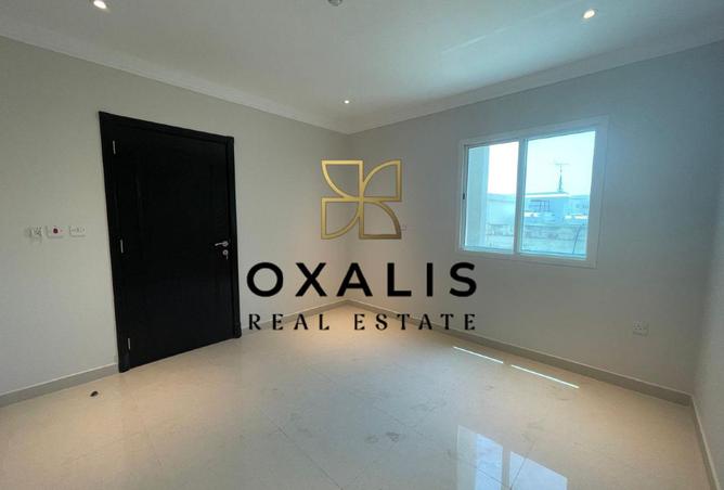 936590 - Property Image 2