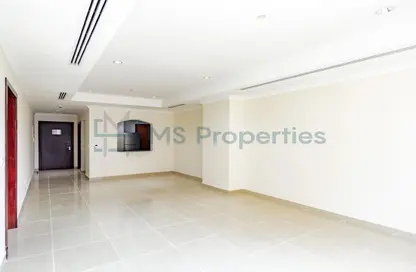 Apartment - 1 Bedroom - 2 Bathrooms for sale in West Porto Drive - Porto Arabia - The Pearl Island - Doha
