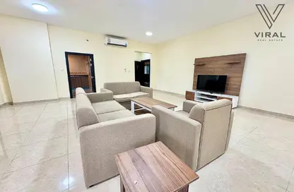 Apartment - 2 Bedrooms - 2 Bathrooms for rent in Old Al Ghanim - Al Ghanim - Doha