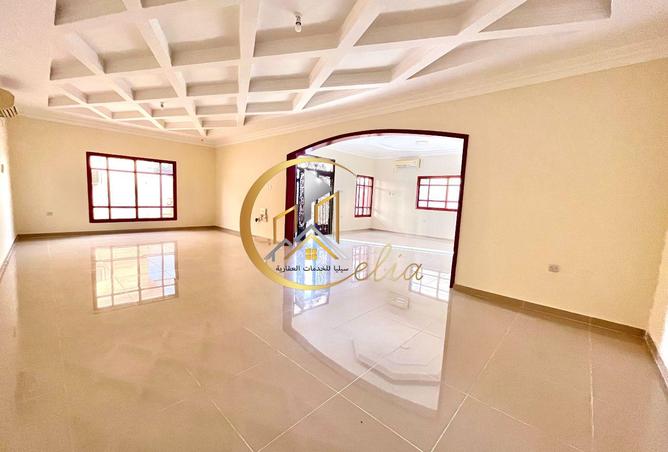 1000122 - Property Image 2