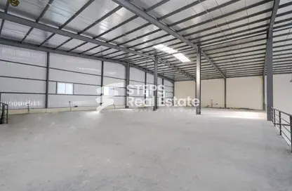 Warehouse - Studio - 1 Bathroom for rent in East Industrial Street - Birkat Al Awamer - Al Wakra