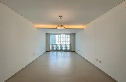 Apartment - 2 Bedrooms - 3 Bathrooms for rent in Viva East - Viva Bahriyah - The Pearl Island - Doha