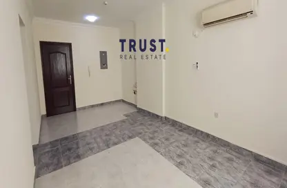 Apartment - 2 Bedrooms - 2 Bathrooms for rent in Al Sadd Road - Al Sadd - Doha