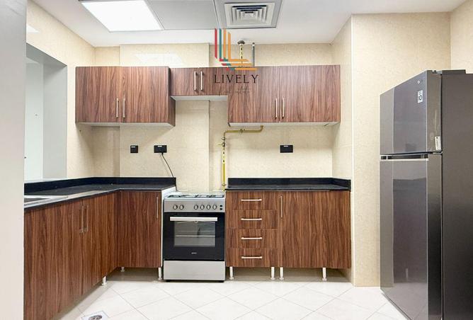 988519 - Property Image 3