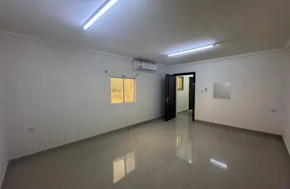 Apartment - 1 Bedroom - 1 Bathroom for rent in Al Aziziyah - Al Aziziyah - Doha