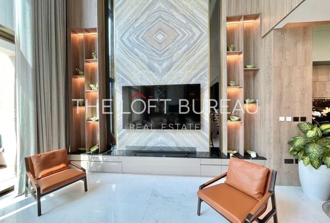 1003403 - Property Image 2