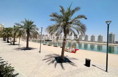 Townhouse - 2 Bedrooms - 3 Bathrooms for rent in Viva West - Viva Bahriyah - The Pearl Island - Doha