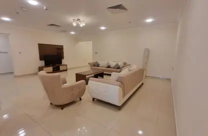 Apartment - 3 Bedrooms - 3 Bathrooms for rent in Fereej Abdul Aziz - Fereej Abdul Aziz - Doha