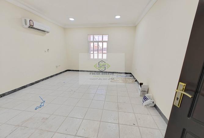 976528 - Property Main Image