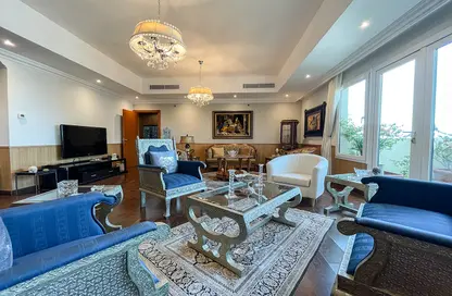 Apartment - 3 Bedrooms - 5 Bathrooms for rent in Tower 10 - Porto Arabia - The Pearl Island - Doha