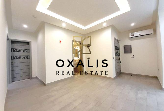 999247 - Property Image 2