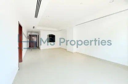 Apartment - 1 Bedroom - 2 Bathrooms for rent in West Porto Drive - Porto Arabia - The Pearl Island - Doha
