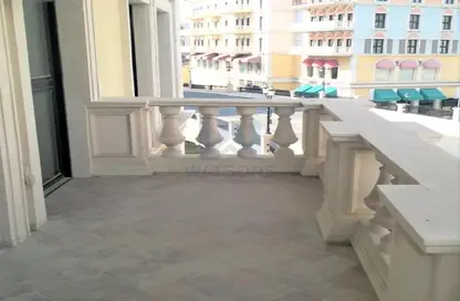 Apartment - 1 Bedroom - 2 Bathrooms for rent in Qanat Quartier - The Pearl Island - Doha
