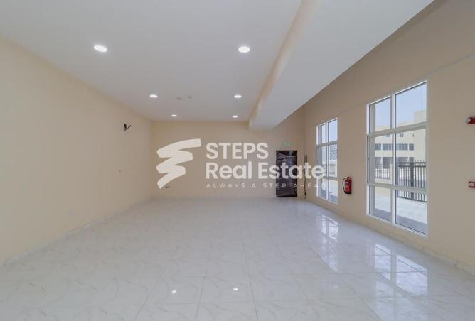 933424 - Property Image 3