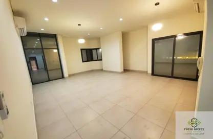 Apartment - 2 Bedrooms - 2 Bathrooms for rent in Urwa Bin Masoud Street - Al Messila - Doha