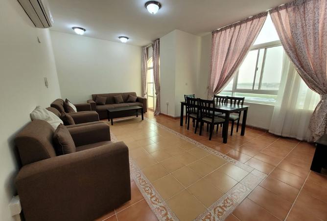 921364 - Property Image 2