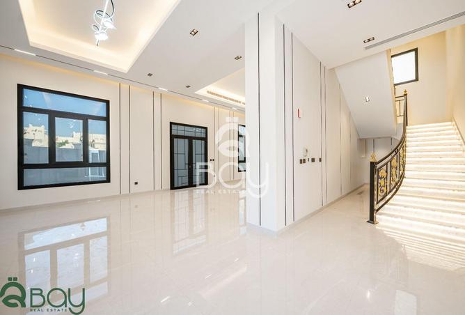 976859 - Property Image 2