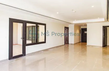 Apartment - 1 Bedroom - 2 Bathrooms for rent in East Porto Drive - Porto Arabia - The Pearl Island - Doha