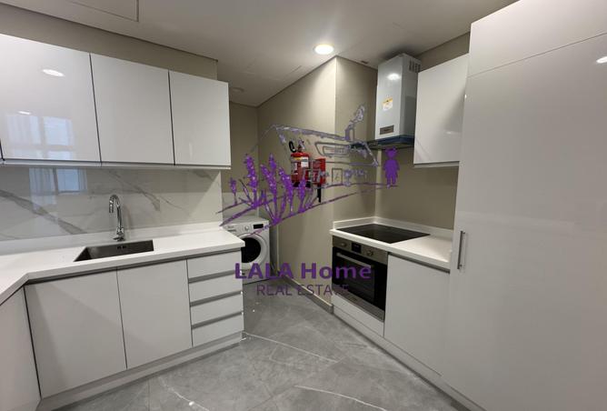 858792 - Property Image 3