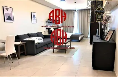 Apartment - Studio - 1 Bathroom for rent in Viva West - Viva Bahriyah - The Pearl Island - Doha
