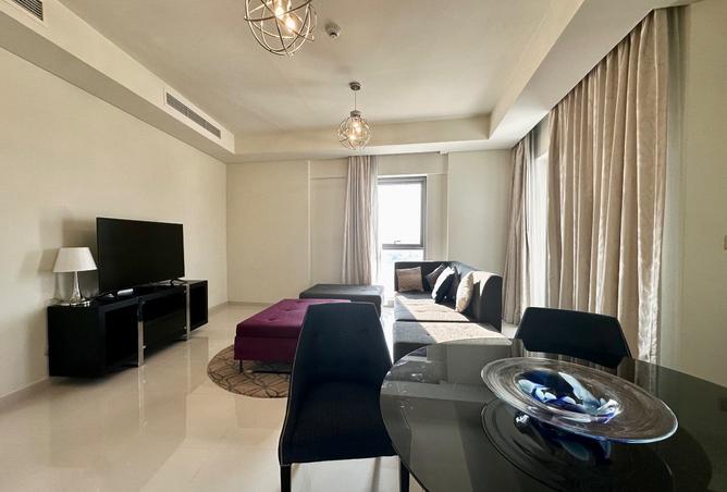 985873 - Property Image 2