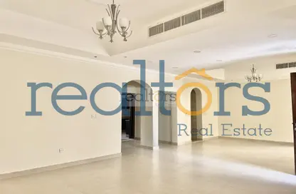 Villa - 5 Bedrooms - 6 Bathrooms for rent in Al Hanaa Street - Al Gharrafa - Doha