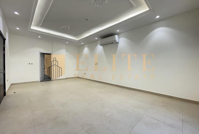 937278 - Property Image 2