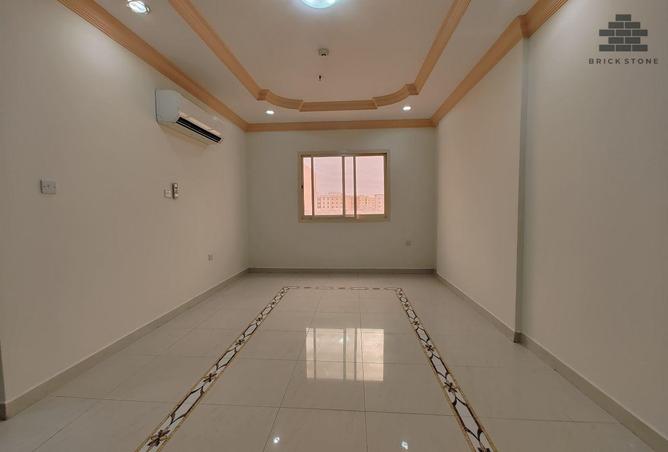 904624 - Property Image 2