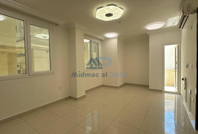 941602 - Property Image 2