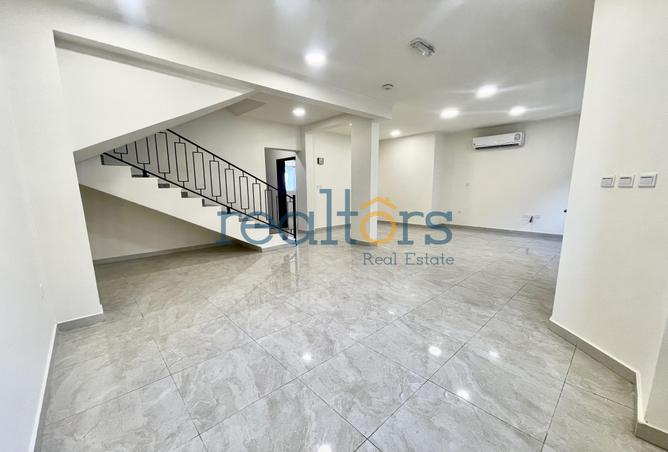 934209 - Property Image 2