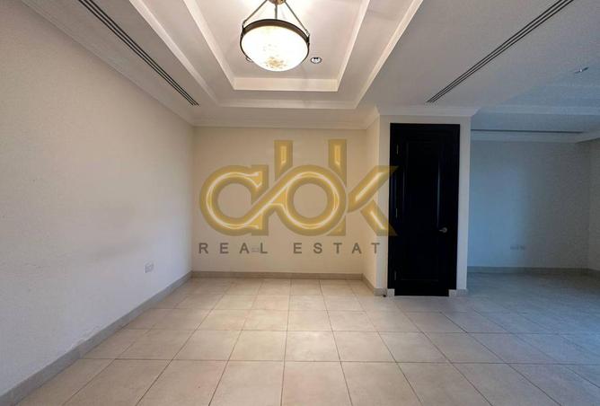 949740 - Property Image 3