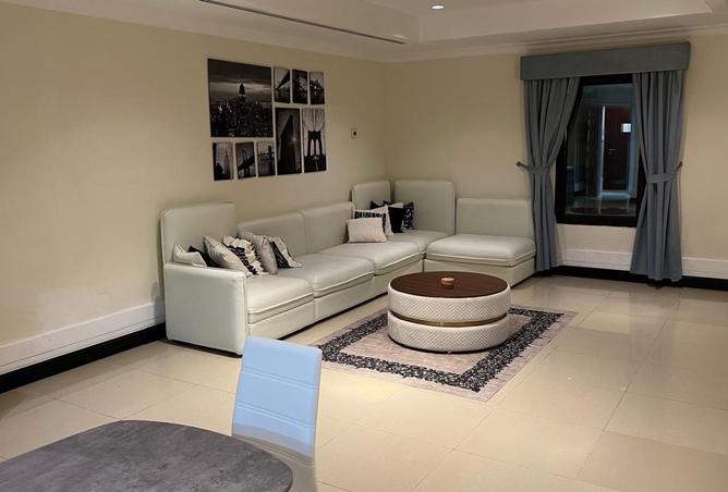 965408 - Property Image 3