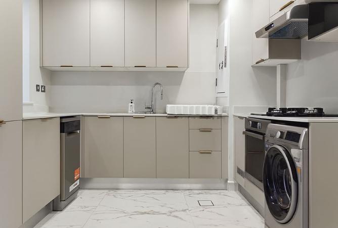 989714 - Property Image 3