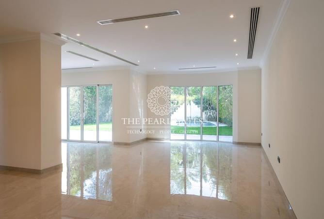 990428 - Property Image 2